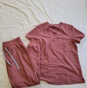 Figs Mauve (original mauve) Catarina Zamora set size Small